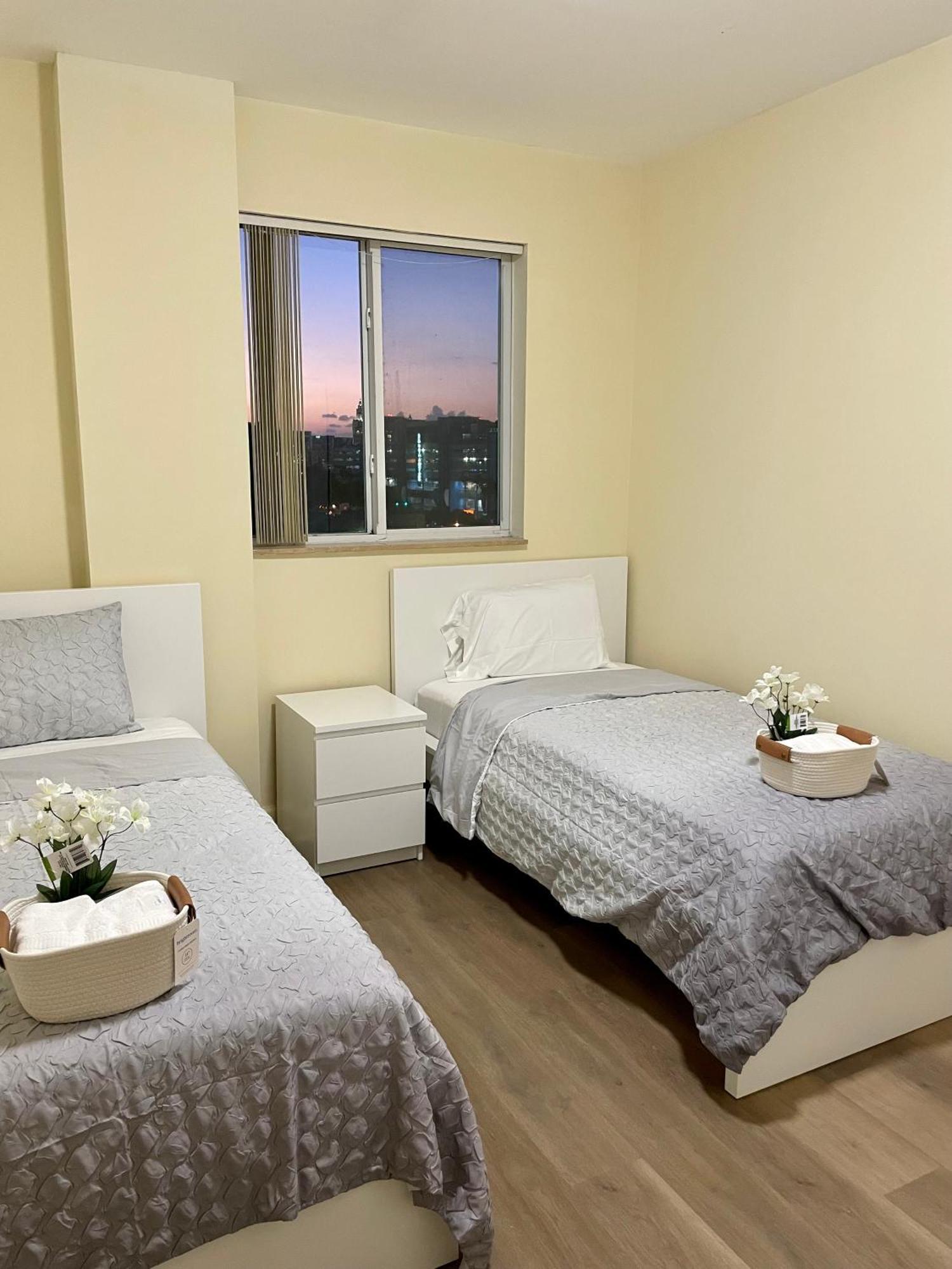 Private Bedroom In Miami - Coral Gables 601 Exterior photo